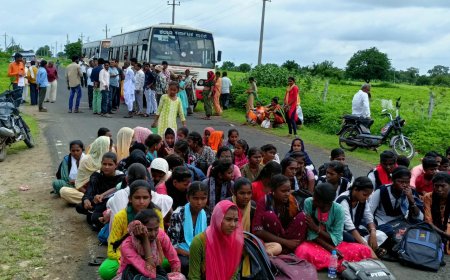 ಗಡಿಲಿಂಗದಳ್ಳಿ 4 ತಾಸು ಹೆದ್ದಾರಿ ತಡೆ ನಡೆಸಿದ ಶಾಲಾ ಮಕ್ಕಳು