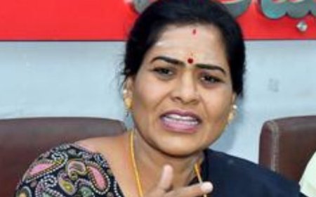 ವೀರಶೈವ ಮಹಾಸಭೆಗೆ ಅವಿರೋಧವಾಗಿ ಆಯ್ಕೆ ವಿವಾದ: 5 ರಂದು ಬಸವೇಶ್ವರ ಪ್ರತಿಮೆ ಎದುರು ಧರಣಿ: ದಿವ್ಯಾ ಹಾಗರಗಿ ಹೇಳಿಕೆ