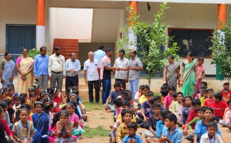 ಮುತ್ತು ಬೆಲ್ಲದ ಹುಟ್ಟು ಹಬ್ಬ ಪ್ರಯುಕ್ತ, ಐಡಿ ಕಾರ್ಡ, ಬ್ಯಾಡ್ಜ ವಿತರಣೆ