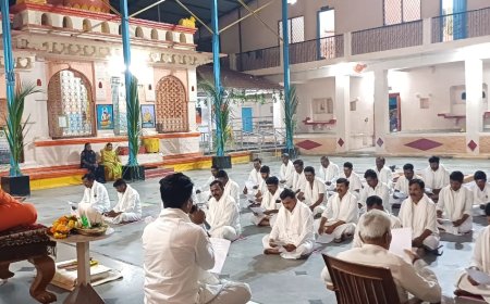 ಕಲ್ಯಾಣದ ಬದುಕಿಗೆ ಶರಣ ಮಾರ್ಗವೇ ಪರಿಹಾರ : ಸಿದ್ದಲಿಂಗ ಶ್ರೀ