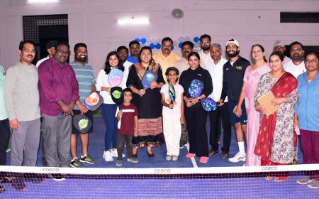 ಪಿಕಲ್ ಬಾಲ್ ಉದ್ಘಾಟಿಸಿದ ಡಿ.ಸಿ. ಬಿ. ಫೌಜಿಯಾ ತರನ್ನುಮ್