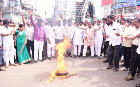 ರಾಜ್ಯಪಾಲರ ಆದೇಶಕ್ಕೆ ಖಂಡಿಸಿ ಕಲಬುರ್ಗಿಯಲ್ಲಿ ಪ್ರತಿಭಟನೆ