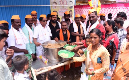 ಶರಣಬಸವೇಶ್ವರ ದೇವಸ್ಥಾನದಲ್ಲಿ ಅನ್ನ ಸಂತರ್ಪಣೆ