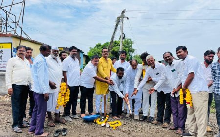 ಪಟ್ಟಣ ಕ್ರಾಸ್ನ್ ನಲ್ಲಿ ಸಿಸಿ ರಸ್ತೆಗೆ ಅಲ್ಲಮಪ್ರಭು ಪಾಟೀಲ್ ಚಾಲನೆ