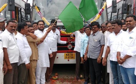 ಬಸ್ಸಿನಲ್ಲಿ ಪ್ರಯಾಣಿಸಿದ ಶಾಸಕ!