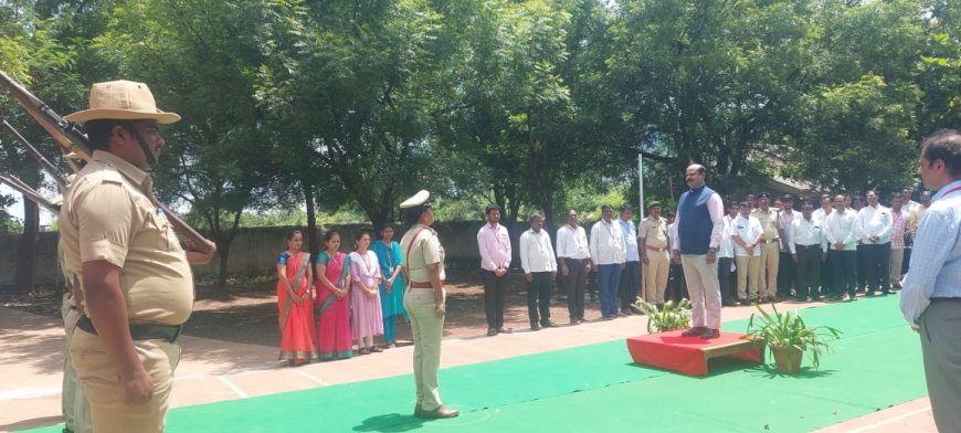 ಚಿಂಚೋಳಿ ನ್ಯಾಯಾಲಯ ಕಟ್ಟಡದ ಸ್ಥಿತಿಗತಿ ಪರಿಶೀಲಿಸಿದ ಹೈಕೋರ್ಟ ನ್ಯಾಯಮೂರ್ತಿ