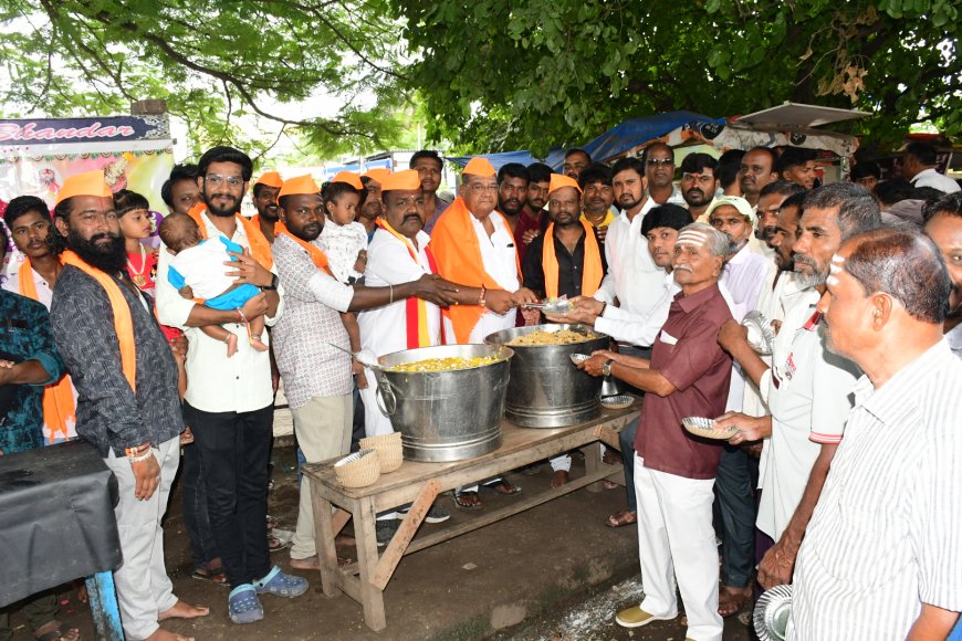 ಹವಾ ಮಲ್ಲಿನಾಥ್ ಜನ್ಮದಿನದ ನಿಮಿತ್ತ ಅನ್ನದಾಸೋಹ ಮಾಡಿದ ನಾಯ್ಕೋಡಿ