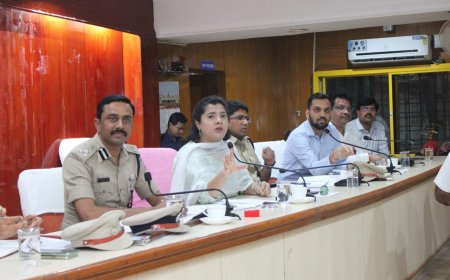 ಗಣೇಶ ಚತುರ್ಥಿ ಮತ್ತು ಈದ್ ಮಿಲಾದ್ ಶಾಂತಿ ಸಮಿತಿ ಸಭೆ || ಪರಸ್ಪರ ಸೌಹಾರ್ದತೆಯಿಂದ ಶಾಂತಿಯುತವಾಗಿ ಹಬ್ಬ ಆಚರಣೆಗೆ ಡಿ.ಸಿ. ಕರೆ