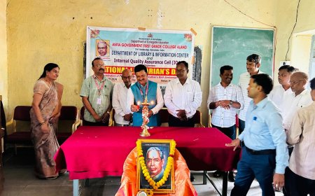 ವಿದ್ಯಾರ್ಥಿಗಳು ಪುಸ್ತಕ ಓದುವ ಹವ್ಯಾಸ ಬೆಳೆಸಿಕೊಳ್ಳಬೇಕು