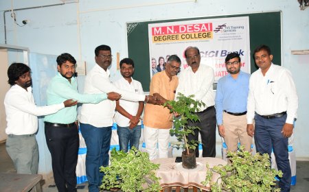 ದೇಸಾಯಿ ಪದವಿ ಕಾಲೇಜಿನಲ್ಲಿಉದ್ಯೋಗ ಮೇಳ: ಸ್ಪರ್ಧಾ ಮನೋಭಾವನೆಯೊಂದಿಗೆಉನ್ನತಗುರಿ ಹೊಂದಿ: ವಿ.ಎಸ್. ಹಿರೇಮಠ್