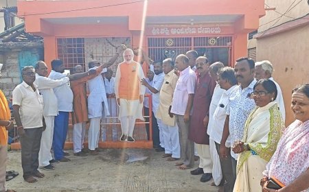 ವಾಡಿ || ಮೋದಿ ಭಾವಚಿತ್ರಕ್ಕೆ ಹಾಲಿನ ಅಭಿಷೇಕ