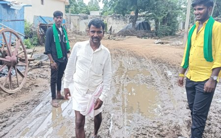 ಮಳೆ ಬಿದ್ದು ಹದಗೆಟ್ಟ ರಸ್ತೆಗಳನ್ನು ಸರಿಪಡಿಸದ ಅಧಿಕಾರಿಗಳು.