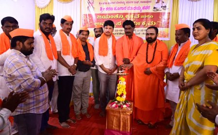 ಕಾಯಕ ದಾಸೋಹ ಶರಣ ಹೂಗಾರ ಮಾದಯ್ಯ : ದತ್ತಾತ್ರೇಯ ಪಾಟೀಲ ರೇವೂರ