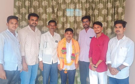 ಕಸಾಪ ತಾಲೂಕು ಕಾರ್ಯದರ್ಶಿಯಾದ ದಂಡಿನ್‌ಗೆ ಸನ್ಮಾನ