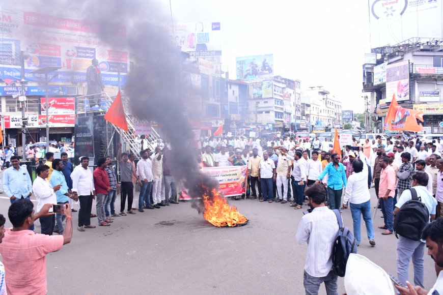 ಅತ್ಯಾಚಾರ ಕೊಲೆ ಮಾಡಿದ  ಆರೋಪಿಗಳಿಗೆ ಕಠಿಣ ಶಿಕ್ಷೆ ನೀಡಬೇಕೆಂದು ಕೋಲಿ ಸಮಾಜ ಪ್ರತಿಭಟನೆ ನಡೆಸಿ