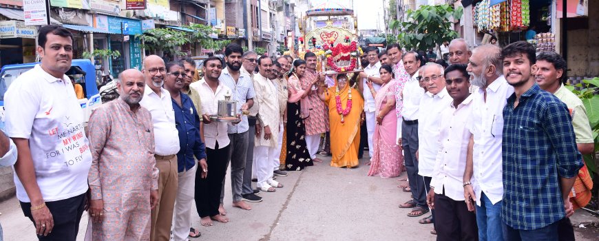 ಜೈನ್ ತಪಸ್ವಿ, ಭಗವಾನ್ ಮಹಾವೀರರ ಪಲ್ಲಕ್ಕಿ ಉತ್ಸವ