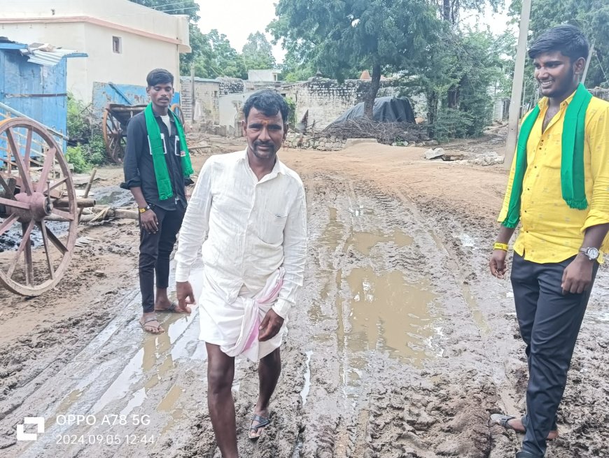 ಮಳೆ ಬಿದ್ದು ಹದಗೆಟ್ಟ ರಸ್ತೆಗಳನ್ನು ಸರಿಪಡಿಸದ ಅಧಿಕಾರಿಗಳು.