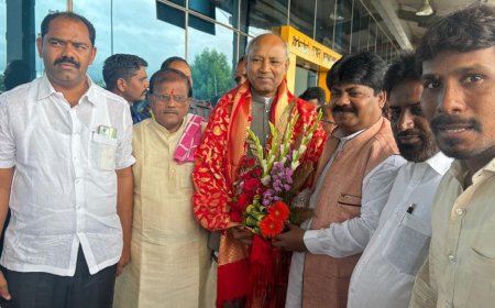 ಮೇಘಾಲಯದ ರಾಜ್ಯಪಾಲರನ್ನು  ಕಲಬುರಗಿ ವಿಮಾನ ನಿಲ್ದಾಣದಲ್ಲಿ ಸ್ವಾಗತಿಸಿದ ಡಾ ಅಂಬಾರಾಯ ಅಷ್ಠಗಿ
