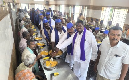 ಧಮ್ಮ ಚಕ್ರ ಪವರ್ತನ ದಿನದ ಪ್ರಯುಕ್ತ ವೃದ್ದಾಶ್ರಮದಲ್ಲಿ ನಿರಾಶ್ರಿಗೆ ಅನ್ನ ಸಂತರ್ಪಣೆ