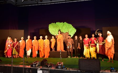 ಧಮ್ಮಚಕ್ರ ಸಾರಿದ ಅಂಬೇಡ್ಕರ್ ವಿದ್ಯಾರ್ಥಿಗಳು