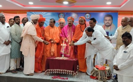 ಮಲ್ಲಣಪ್ಪ ಮಹಾಸ್ವಾಮಿಗಳ ಜನ್ಮದಿನ ಭಕ್ತರು ಸಂಭ್ರಮದಿಂದ ಆಚರಿಸಿದರು.