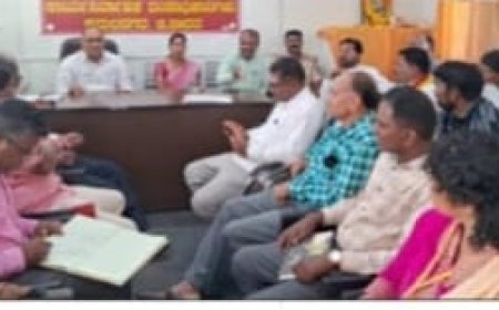 ಕಮಲನಗರ | ಕರ್ನಾಟಕ ರಾಜ್ಯೋತ್ಸವ ಅದ್ದೂರಿ ಆಚರಣೆಗೆ ಪೂರ್ವಭಾವಿ ಸಭೆ