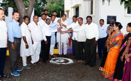 ಕುಡಿಯುವ ನಿರಿನ ಘಟಕವನ್  ಶಾಸಕ ಅಲ್ಲಮಪ್ರಭು ಪಾಟೀಲ ಚಾಲನೆ