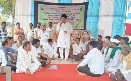 ರೈತರ ಉಪವಾಸ ಸತ್ಯಾಗ್ರಹದ ಸ್ಥಳಕ್ಕೆ ಕೆಪಿಸಿಸಿ ರಾಜ್ಯ ಉಪಾಧ್ಯಕ್ಷ ಸುಭಾಷ ರಾಠೋಡ ಭೇಟಿ ಉಪವಾಸ ಸತ್ಯಾಗ್ರಹ ಕೈ ಬಿಡಲು ಮನವಿ