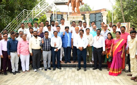 ಕರ್ನಾಟಕ ರಾಜ್ಯ ಸರ್ಕಾರಿ ನೌಕರರ ಸಂಘದ ಕಲಬುರಗಿ ಜಿಲ್ಲಾಧ್ಯಕ್ಷ ಸ್ಥಾನಕ್ಕೆ ಡಾ. ಸುರೇಶ್ ಶರ್ಮಾ ನಾಮಪತ್ರ ಸಲ್ಲಿಕೆ