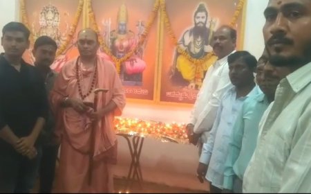 ಕಾಳಿಕಾ ಮಾತಾ ದೇವಿ ಮಂದಿರದಲ್ಲಿ  ದೀಪೋತ್ಸವ