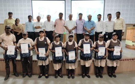 ಬಸವೇಶ್ವರ ಆಸ್ಪತ್ರೆಯ  ಅತ್ಯುತ್ತಮ ಸೇವಾ ಸಿಬ್ಬಂದಿಗಳೆಗೆ ಪುರಸ್ಕಾರ