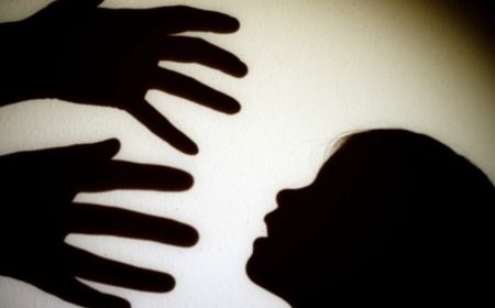 ಬಾಲಕಿ ಮೇಲೆ ಅತ್ಯಾಚಾರ ನಡೆಸಿದ ಶಿಕ್ಷಕ : ಯಡ್ರಾಮಿಯಲ್ಲಿ ಪ್ರತಿಭಟನೆ