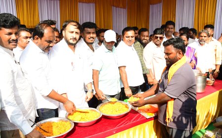 ಶಾಸಕರಾದ ಅಲ್ಲಮಪ್ರಭು ಪಾಟೀಲ ಅವರ  ೬೮ನೇ ಜನ್ಮದಿನದ ನಿಮಿತ್ತ ರಾಮ ಮಂದಿರ ಸರ್ಕಲ್‌ನಲ್ಲಿ ಅನ್ನ ದಾಸೋಹ