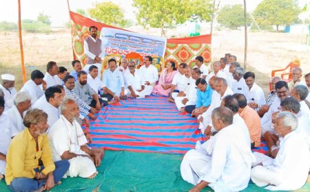 ನರಿಬೋಳ ಚಾಮನೂರ ಸೆತುವೆ ಕೆಲಸ ಪ್ರಾರಂಬಿಸಲು ಆಗ್ರಹಿಸಿ ನಿರಂತರ ಧರಣಿ ನಾಲ್ಕನೆ ದಿನಕ್ ಜಿಲ್ಲಾ ಬಿಜೆಪಿ ಬೆಂಬಲ