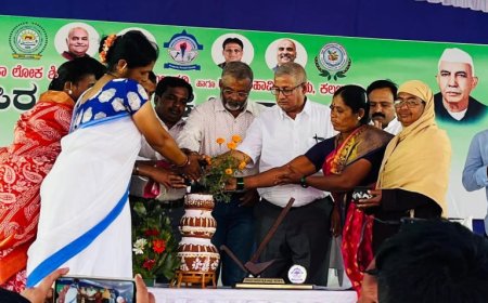 ರಾಷ್ಟ್ರೀಯ ಗ್ರಾಹಕರ ದಿನಾಚರಣೆ : "ಜಾಗ್ರತ ಗ್ರಾಹಕರು ದೇಶದ ದೊಡ್ಡ ಆರ್ಥಿಕ ಶಕ್ತಿ : ನ್ಯಾಯವಾದಿ ಝಳಕಿ