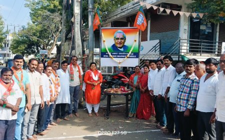 ದಿ.ಅಟಲ್ ಬಿಹಾರಿ ವಾಜಪೇಯಿ ಅವರ 100ನೇ ಜನ್ಮದಿನ ಬಿಜೆಪಿ ಮುಖಂಡರಿಂದ ಆಚರಿಸಿದರು