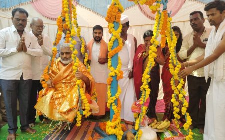 ತುಲಾಭಾರ ಭಕ್ತಿಯ ದ್ಯೋತಕ :ಮುನೀಂದ್ರ ಸ್ವಾಮೀಜಿ