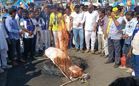 ಚಿಂಚೋಳಿ ನಾಗರಿಕ ಹಿತರಕ್ಷಣಾ ಸಮಿತಿ  ಕೊಟ್ಟಿದ ಬಂದ್ ಕರೆಗೆ ಅವಳಿ ಪಟ್ಟಣ  ಸ್ತಬದ್ಧ