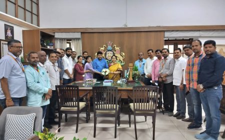 ನೌಕರರ ಆಸ್ತಿ  ಸಾರ್ವಜನಿಕ ಪೋರ್ಟಲ್'ನಲ್ಲಿ ಬಹಿರಂಗಗೊಳಿಬಾರದೆಂದು ನೌಕರ ಸಂಘದ ಅಧ್ಯಕ್ಷ ರಮೇಶ್ ಸಂಗಾ ವತ್ತಾಯ