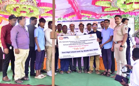 ಭಾಲ್ಕಿ ತಾಲೂಕಿನ ಆಯ್ದ ಸರಕಾರಿ ಪ್ರೌಢಶಾಲೆಗಳಲ್ಲಿ ಟ್ಯಾಬ್‌-ಲ್ಯಾಬ್‌ ಉದ್ಘಾಟನೆ ಕಾರ್ಯಕ್ರಮ.