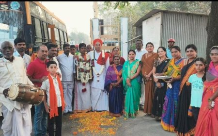 ಸೇಡಂ ತಾಲೂಕಿನ ವಾಸವದತ್ತ ಕಾಲೋನಿಯಲ್ಲಿ ಶ್ರೀ ಅನ್ನದಾನೇಶ್ವರ ಸ್ವಾಮೀಜಿ ಅವ್ರಿಗೆ ಭಕ್ತಿಯಿಂದ ಬರಮಾಡಿಕೊಂಡ ಗುಂಡಪ್ಪ ಅಲ್ಲೂರ್ ಪರಿವಾರದವ್ರು