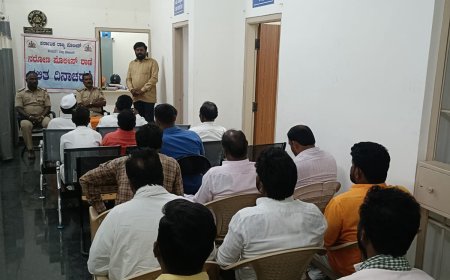 ನರೋಣಾ ಗ್ರಾಮದ ದಲಿತ ಮುಖಂಡರ ಸಭೆ