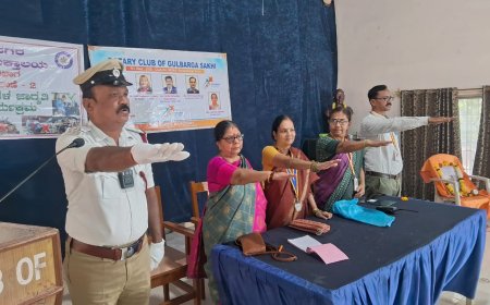 ವಿದ್ಯಾರ್ಥಿ ಗಳಿಗೆ  ಸುರಕ್ಷಾ ಕುರಿತು ಅರಿವು ಮೂಡಿಸಿದ ಎ.ಎಸ್.ಐ. ರಾಜಕುಮಾರ ಕೋಬಾಳ