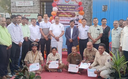 ಚಾಲಕರ ದಿನಾಚರಣೆ ಕರ್ತವ್ಯ ನಿಷ್ಠೆ ತೋರಿದ ಸಾಧಕ ಚಾಲಕ ನಿರ್ವಾಹಕರಿಗೆ ಸನ್ಮಾನ