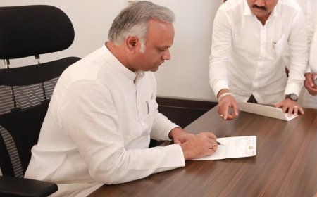 ಪುರಸಭೆ ಅಧ್ಯಕ್ಷರಿಂದ ಜಿಲ್ಲಾ ಉಸ್ತುವಾರಿ ಸಚಿವ ಪ್ರಿಯಾಂಕ್ ಖರ್ಗೆ, ಸಂಸದ ಸಾಗರ ಖಂಡ್ರೆಗೆ ಅಭಿವೃದ್ಧಿಗೆ ಪ್ರತ್ಯೆಕ ಮನವಿ ಸಲ್ಲಿಕೆ