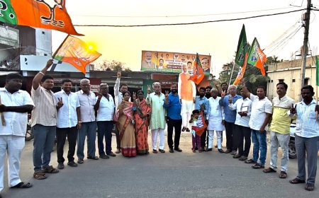 ದೆಹಲಿ ಚುನಾವಣೆಯಲ್ಲಿ ಬಿಜೆಪಿ ಪಕ್ಷ  ಭರ್ಜರಿ ಗೆಲುವು ವಾಡಿ ಬಿಜೆಪಿ ಕಛೇರಿಯಲ್ಲಿ ವಿಜಯೋತ್ಸವ