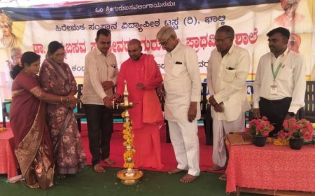 ಸಂಸ್ಕಾರಯುತ ಶಿಕ್ಷಣ ಕೊಡುವಲ್ಲಿ ಹಿರೇಮಠ ಸಂಸ್ಥಾನದ ಕೊಡುಗೆ ಅಪಾರ : ಸಂಗಮೇಶ ಎನ್ ಜವಾದಿ.