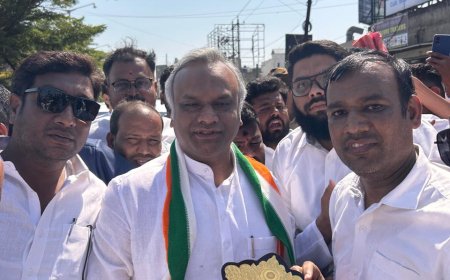 ನಗರಕ್ಕೆ ಆಗಮಿಸಿದ ಸಚಿವ ಪ್ರಿಯಾಂಕ್ ಖರ್ಗೆ ಅವರಿಗೆ ಶಕೀಲ್ ಸರಡಗಿ ನೇತೃತ್ವದಲ್ಲಿ  ಅದ್ದೂರಿ ಸ್ವಾಗತ