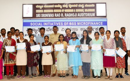 ವಿದ್ಯಾರ್ಥಿಗಳಿಗೆ ಸ್ಕಾಲರ್‌ಶಿಫ್ ವಿತರಣೆ ಸಮಾರಂಭ