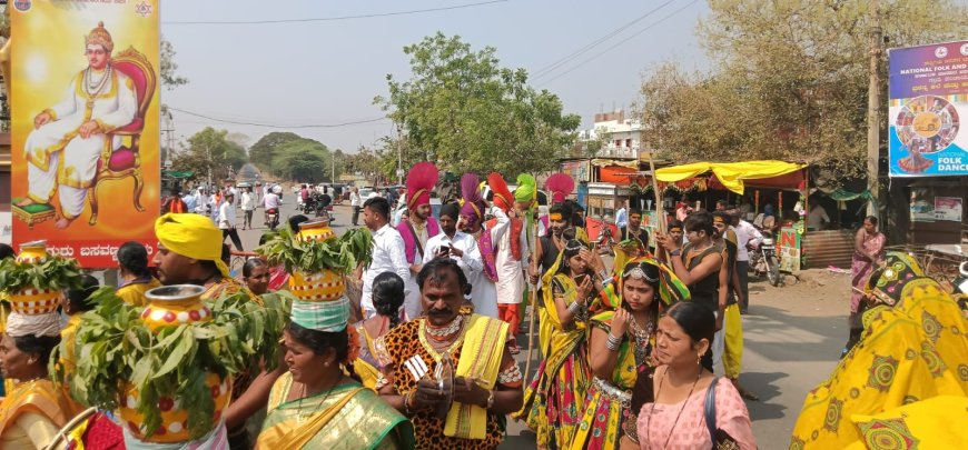 ಬದುಕು ರೂಪಿಸಿಕೊಳ್ಳಲು ಸಾಹಿತ್ಯ ಕ್ಷೇತ್ರ ಪೂರಕ